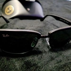 Ray ban